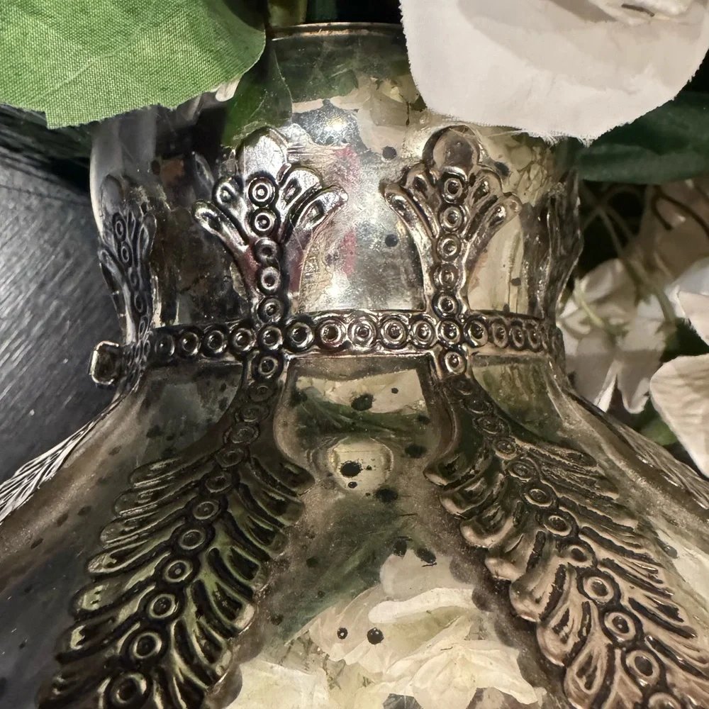 POTTERY BARN Floral arrangement in silver vase